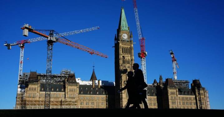 Peace Tower to be covered with Canadian steel scaffolding as renovations continue