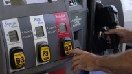 Arkansas gas prices hold firm ahead of Thanksgiving travel season