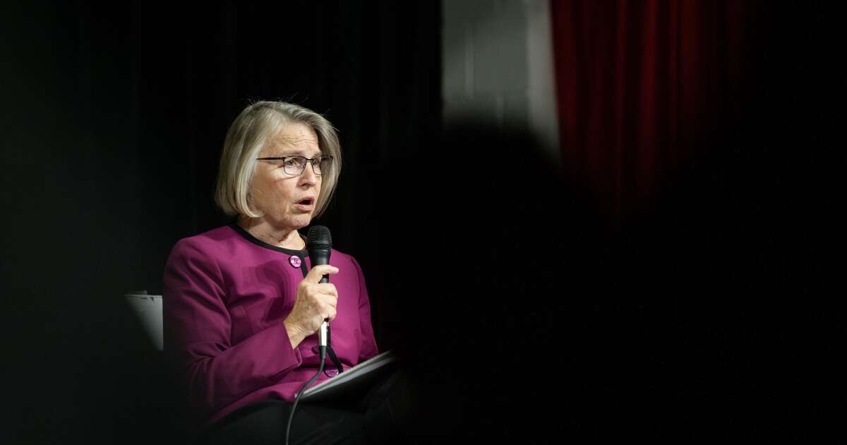 Booing, heckling, walkouts mark U.S. Rep. Miller-Meeks’ town hall in Keosauqua