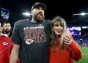 Taylor Swift Supports Travis Kelce at Chiefs, Colts Game Amid Tough Season