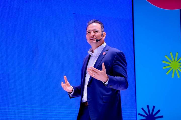 Gracias Karina Olivas y DIF, su trabajo cambia vidas: Bonilla