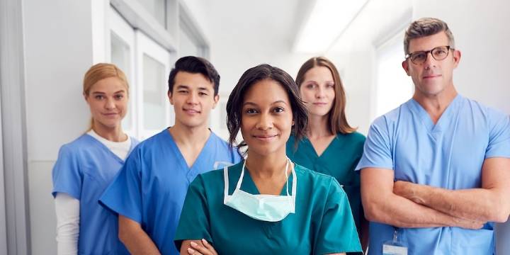 ¿Quieres un hospital más feliz? Contrata a más enfermeros, según un estudio