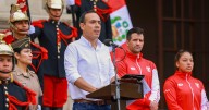 Presidente de Perú dice que entraría a embajada mexicana para detener a Betssy Chávez