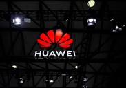 Bruselas hará una «revisión general» de los contratos con Huawei que pondrá en apuros a las telecos