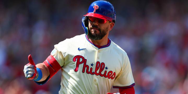 Kyle Schwarber takes second place for NL MVP