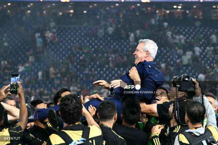 Javier Aguirre, nominado al The Best