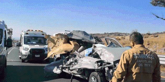 Accidente en la México–Morelia deja lesionado al líder de Grupo El Tiempo