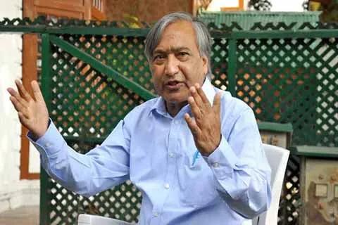 Continuous decline in saffron yield calls for immediate govt intervention: Tarigami