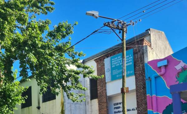 La violencia baja a la Primaria: qué se sabe de la paliza de chicos y padres a docentes en La Plata