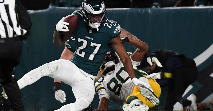 Eagles-Packers Week 10 odds preview: Birds healing up, but banged up Green Bay is favored