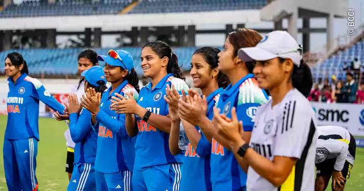 Modi Meets Victorious Indian Women's Cricket Team