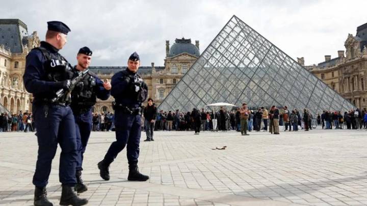 Arrestaron a otros 4 implicados en robo al Museo del Louvre