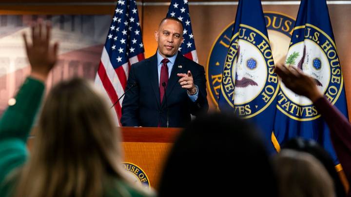 Dem leaders bash Trump for touting death penalty for lawmakers: ‘Disgusting and dangerous’