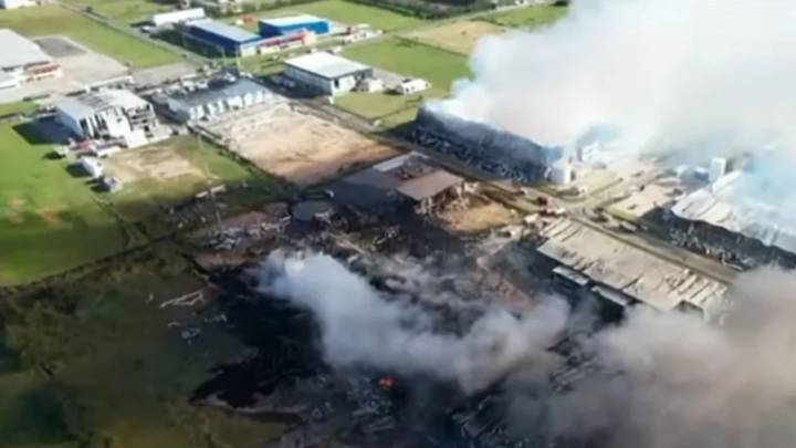 Explosión en Ezeiza: qué pasó en el parque industrial que provocó un impactante incendio