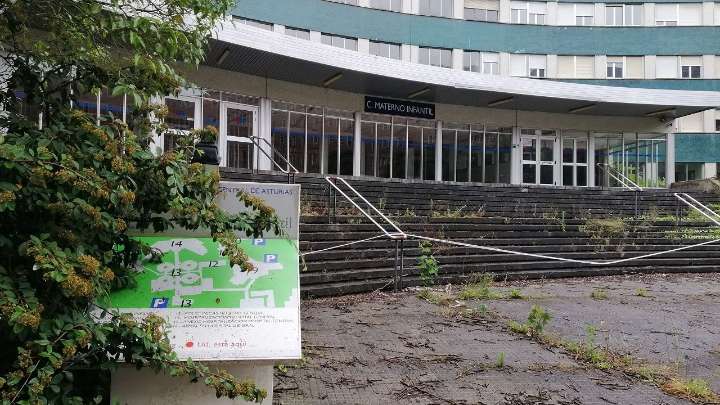 Peláez adelanta que «muy pronto» habrá noticias sobre el reinicio de los trabajos en el viejo HUCA