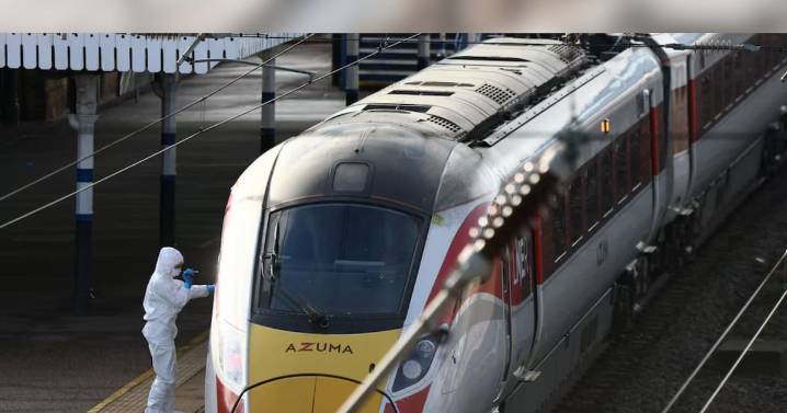 Ataque en tren británico: liberan sin cargos a uno de los dos hombres arrestados