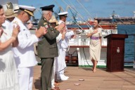 Sheinbaum recuerda a cadetes fallecidos en su primera visita al Buque 'Cuauhtémoc'