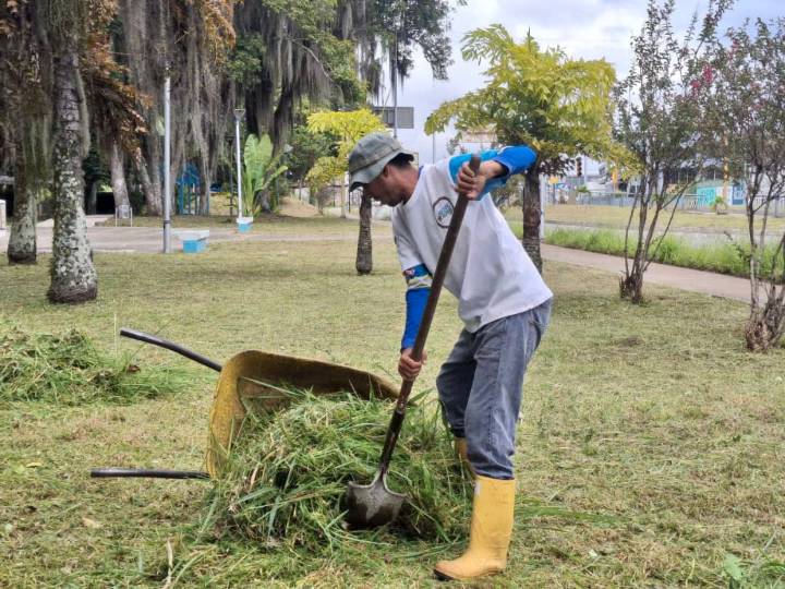 En Mérida continúa operativo de embellecimiento de la ciudad