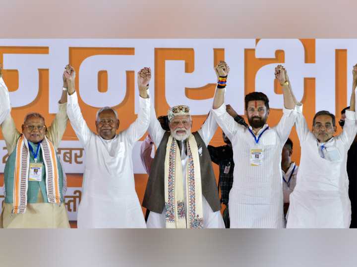 'Sushasan Babu' takes NDA past half-way mark in early trends