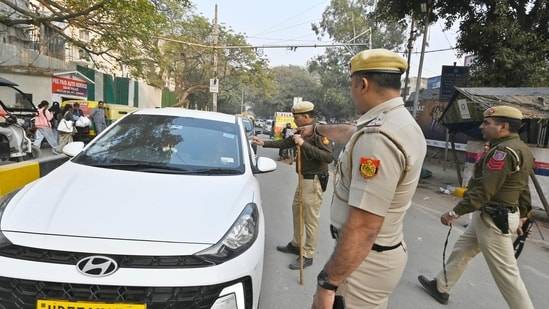 Delhi on Edge After Red Fort Blast: Bus Tyre Burst Sparks Panic Near Mahipalpur’s Radisson Hotel