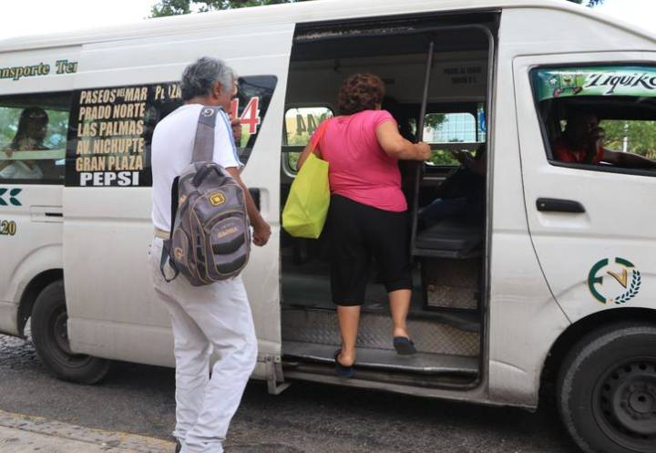 Cancún: Van contra cobros ilegales en aumento de tarifas de transporte