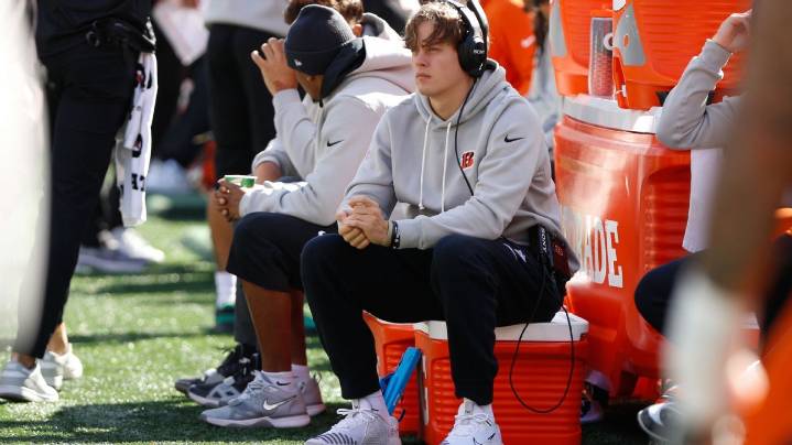 Burrow a full participant in practice for 1st time since injury