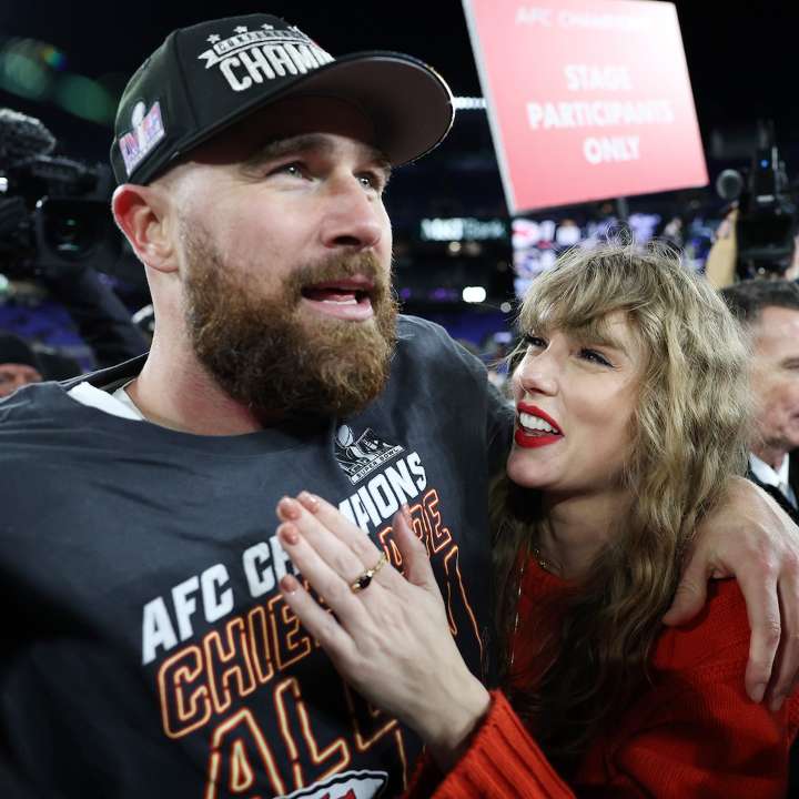 Taylor Swift Supports Travis Kelce at Chiefs vs. Colts Game