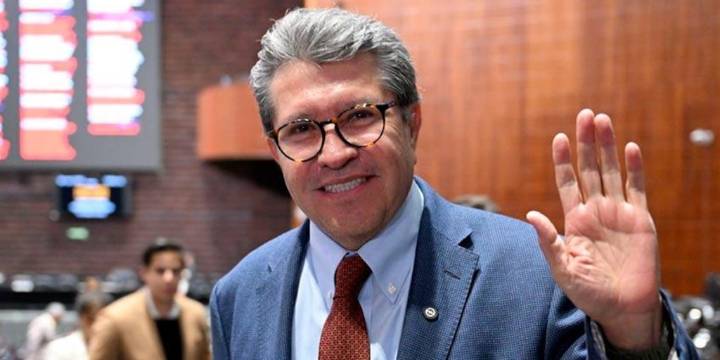 Hay dos escenarios para la reforma sobre revocación de mandato, explica Monreal