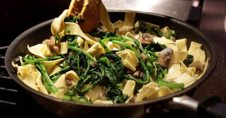 Neman: To rinse pasta, or not to rinse? Do you even have to ask?