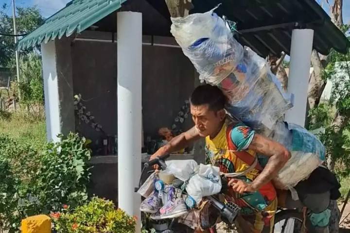 Con San Judas Tadeo al hombro, yucateco pedalea más de 2 mil kilómetros desde Tixkokob hasta Sinaloa