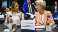Las concesiones de von der Leyen rebajan la tensión con la Eurocámara que mantiene el pulso por presupuesto comunitario