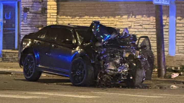 Chicago crash: 2 killed, 1 hurt after SW Side collision, police say