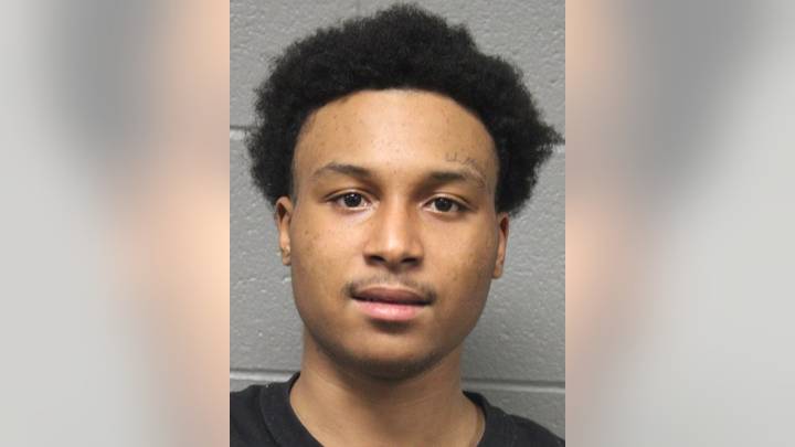 Chicago man arrested 10 months after CTA robberies and assaults, police say