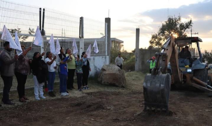 Ariadna Ayala impulsa obra que cambia la vida de más de 2,500 familias