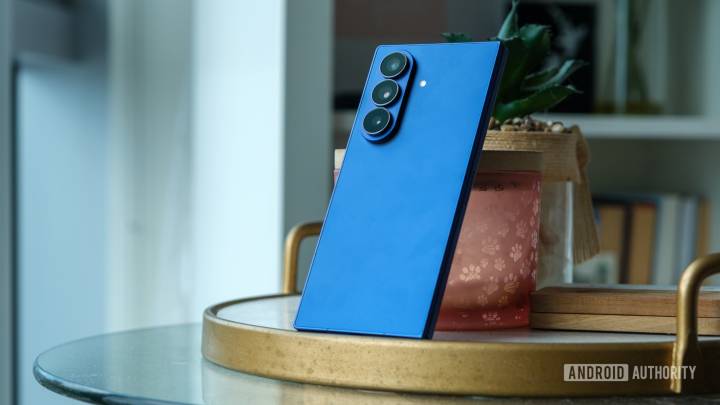 Amazon just undercut Samsung’s Black Friday price on the Galaxy Z Fold 7