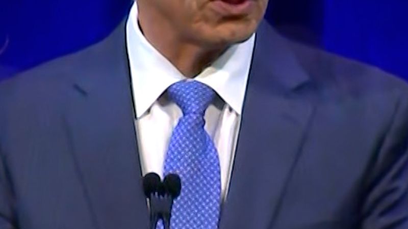 Cuomo congratulates Mamdani through boos from supporters