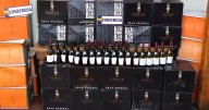 Robaron más de mil millones de pesos en vinos: PDI detiene a especializada banda delictual en San Bernardo