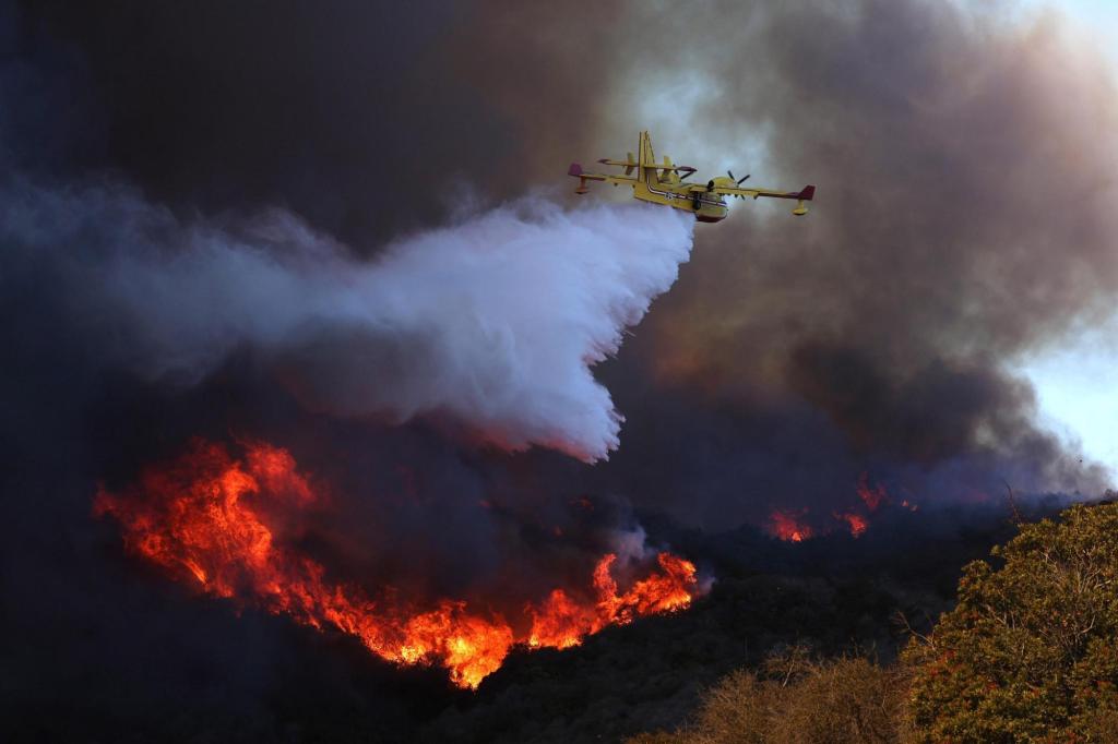 Days before Palisades inferno, firefighters were ordered to leave smoldering burn site