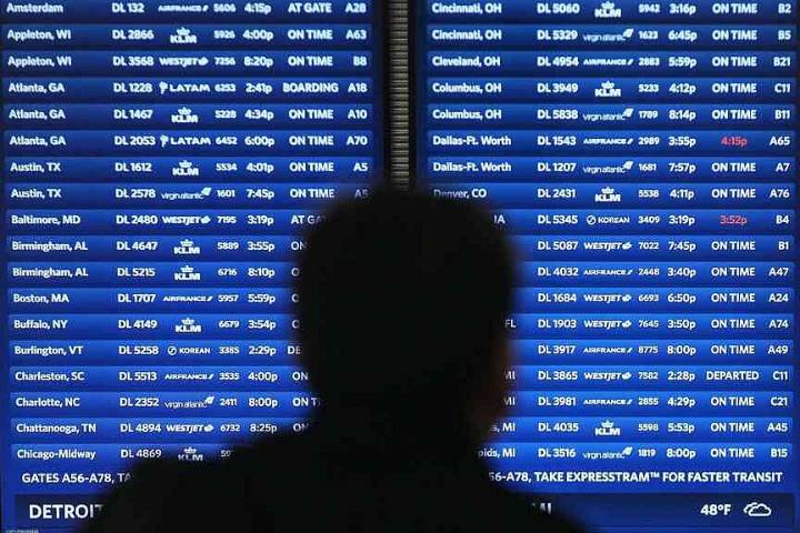 Holiday travel to pick up after shutdown