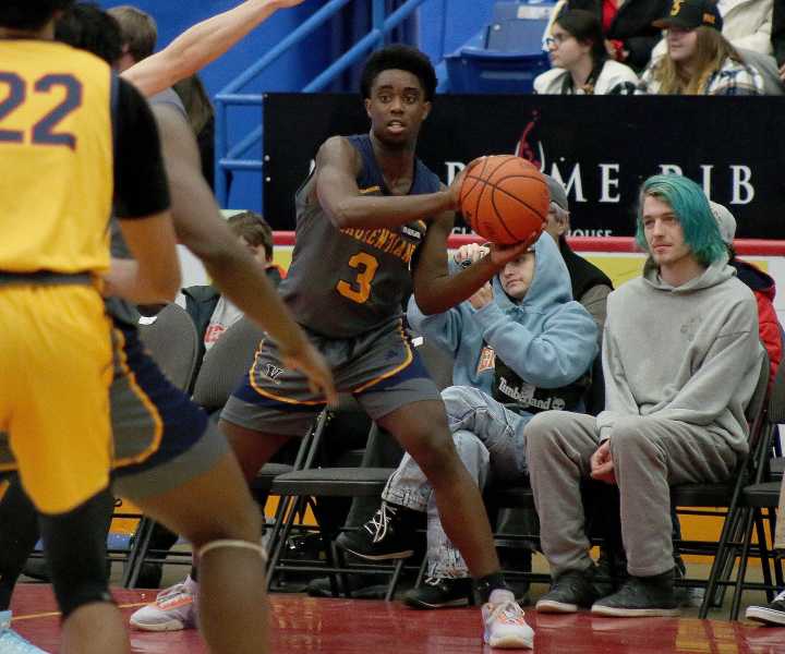 Voyageurs celebrate rare basketball win at Carleton