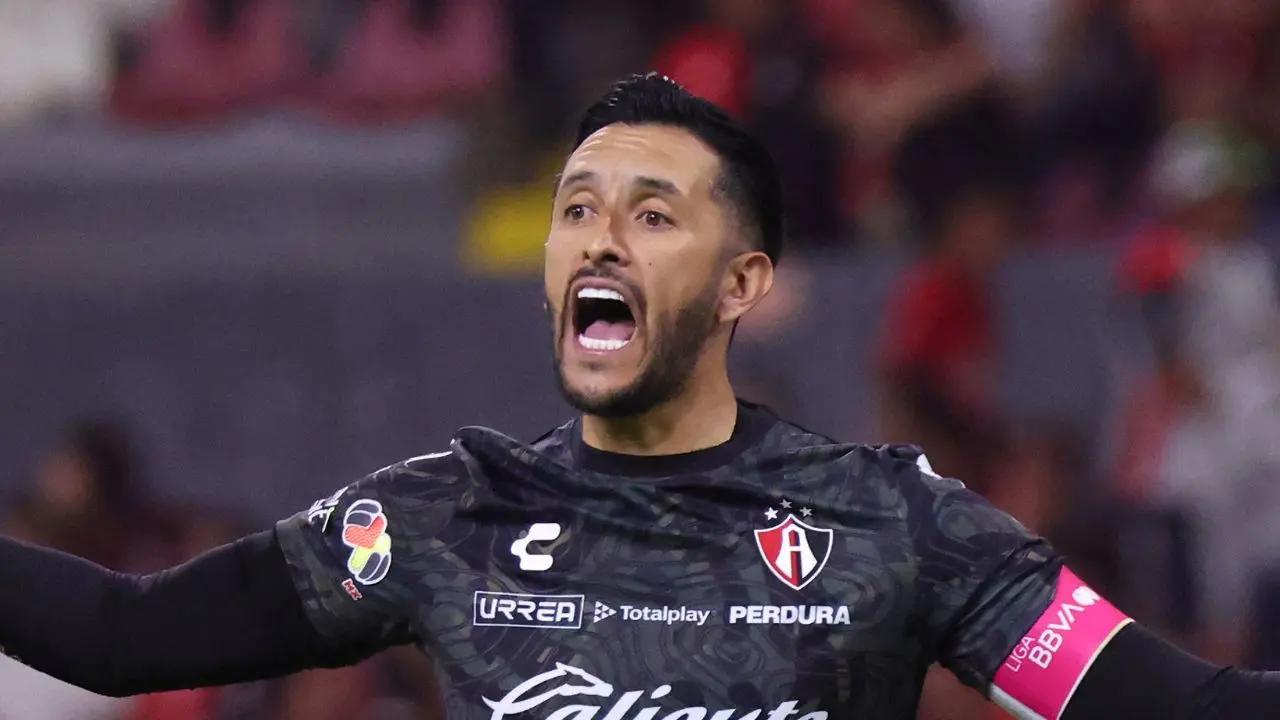 Camilo Vargas y la atajada que impacta en México; “es el mejor arquero de Liga MX”