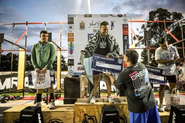 Desafío Cabral: Primera competencia regional de crossfit en Saladas. Imágenes