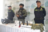 Policía Nacional halla fusiles, explosivos y citaciones extorsivas en zona rural de Algeciras