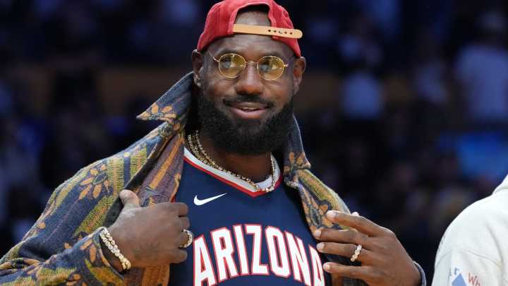 LeBron James starts record season No. 23 in Tuesday night debut