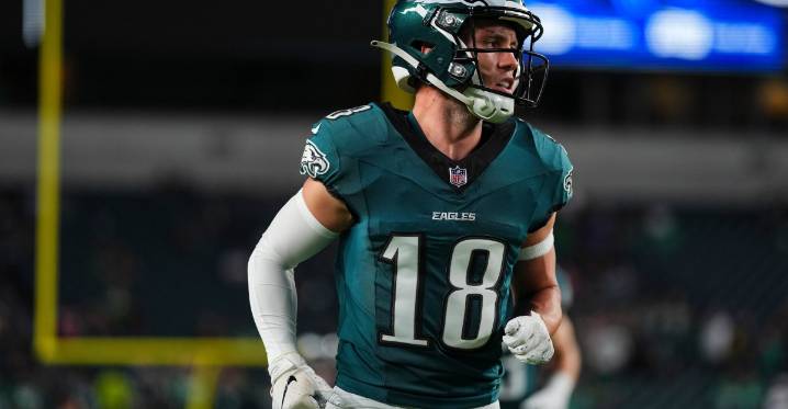 Eagles sign Britain Covey to roster, place Andrew Mukuba on injured reserve