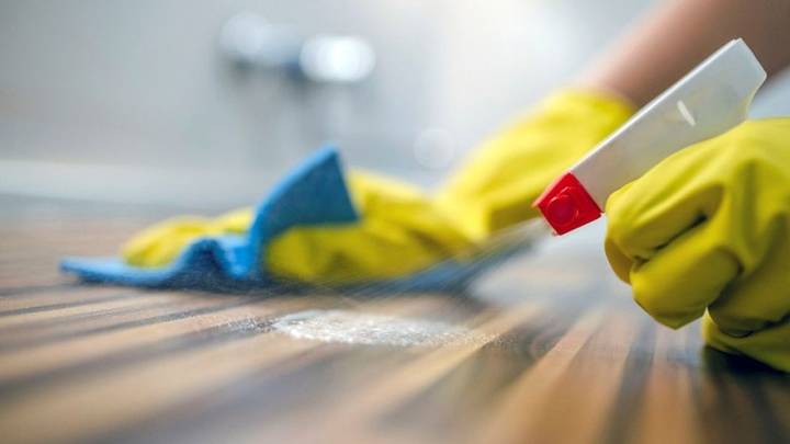 Personal doméstico: el salario mínimo sube 2,7% y se suma un bono