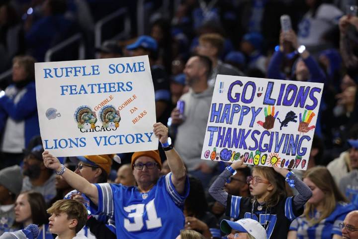 Why is Lions-Packers Thanksgiving game kicking off at 1 p.m.?