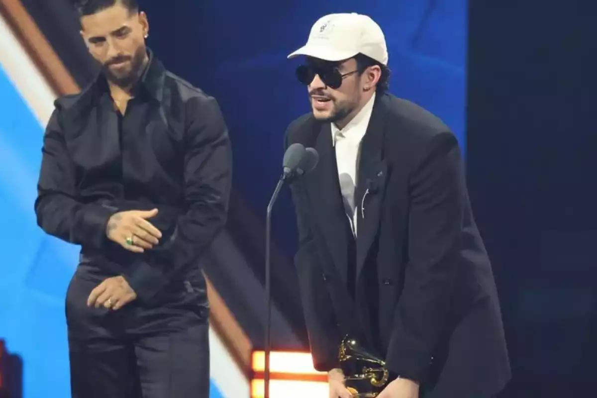 Bad Bunny arrasa en los Latin Grammy 2025 y Karol G brilla: lista completa de ganadores
