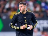 Santiago Gimenez se baja del Tri para la fecha FIFA