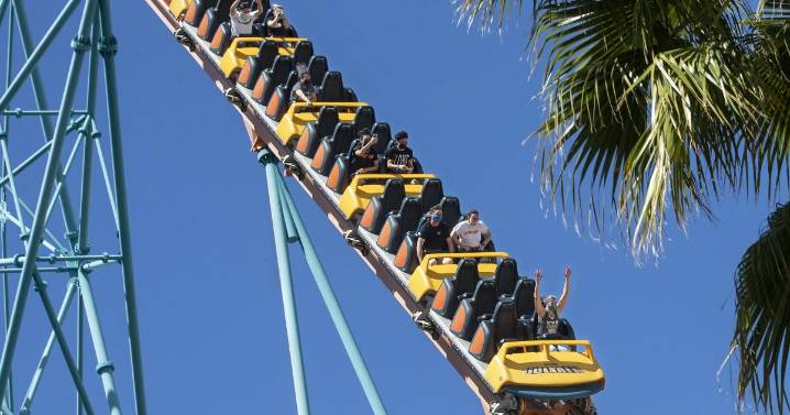 Struggling Six Flags names new CEO. What does that mean for Knott’s and Magic Mountain?